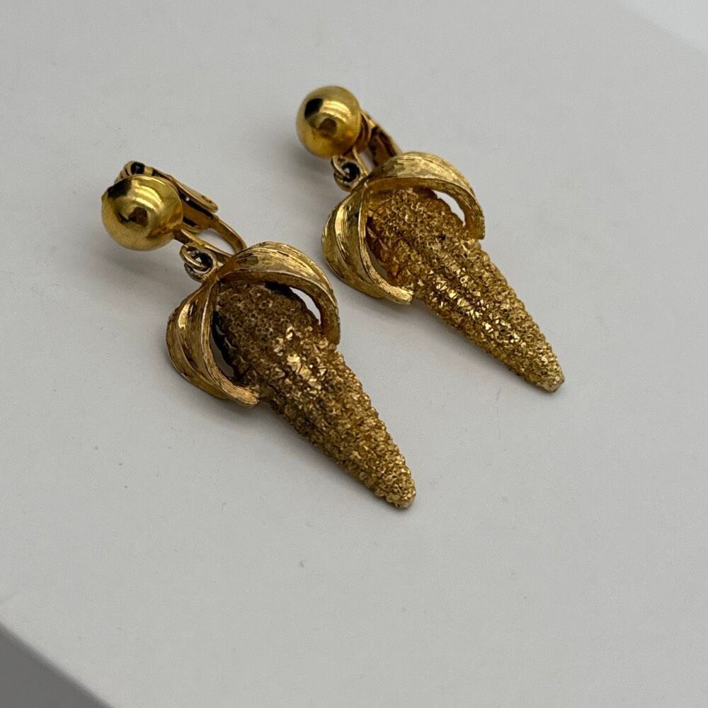 Vintage 1960s Gold Corn Cob Clip‎ On Earrings 1.75” Novelty Harvest Statement